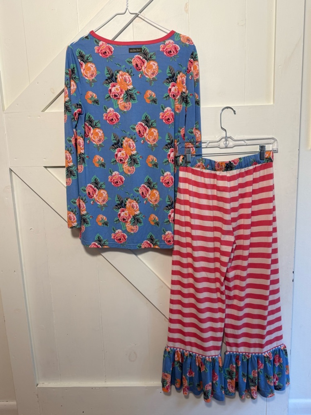Matilda Jane Women’s Medium Floral Stripe Ruffle Pajama Lounge Set - Picture 5 of 12